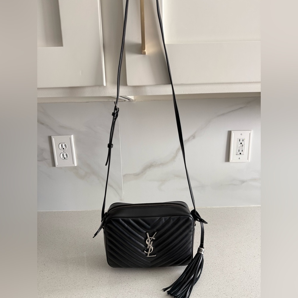 YSL Saint Laurent Lou Quilted Black Calfskin Leather Camera Bag - Picture 2 of 12
